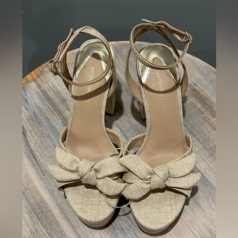 Antonio Melani Bindi Raffia Bow Platform Bow Sandals  size 9M New with tags